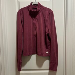 Vuori essential half zip dusty rose size XL